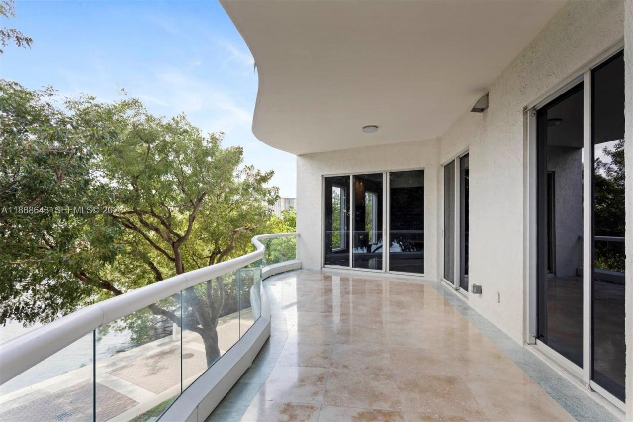 6000 Island Blvd, Unit 203, Aventura, FL 33160 Photo