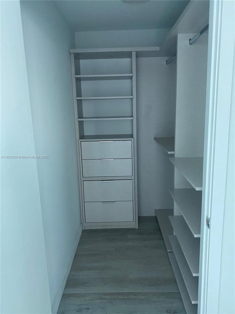 650 NE 32nd St, Unit 3108, Miami, FL 33137 Photo