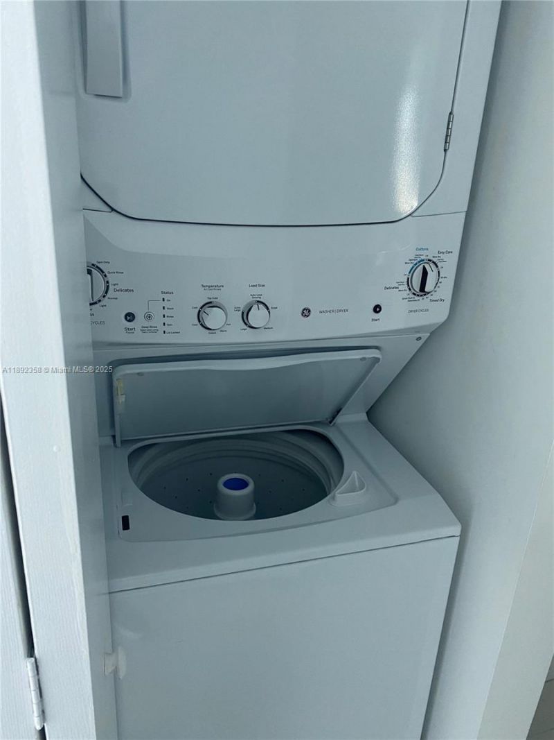 650 NE 32nd St, Unit 3108, Miami, FL 33137 Photo