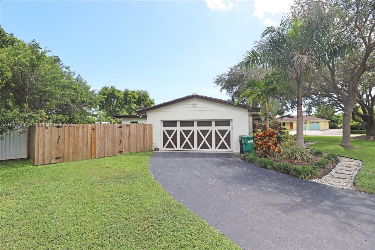 17191 SW 85th Ave, Palmetto Bay, FL 33157 Photo