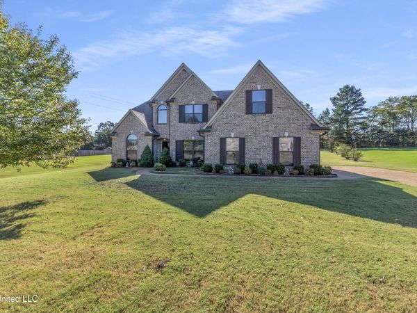 9159 Mitchells Farm Cove, Olive Branch, MS 38654