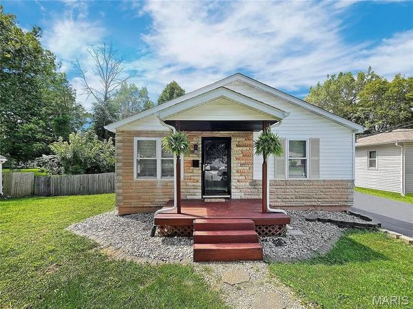 717 Greenwood Place, Collinsville, IL 62234