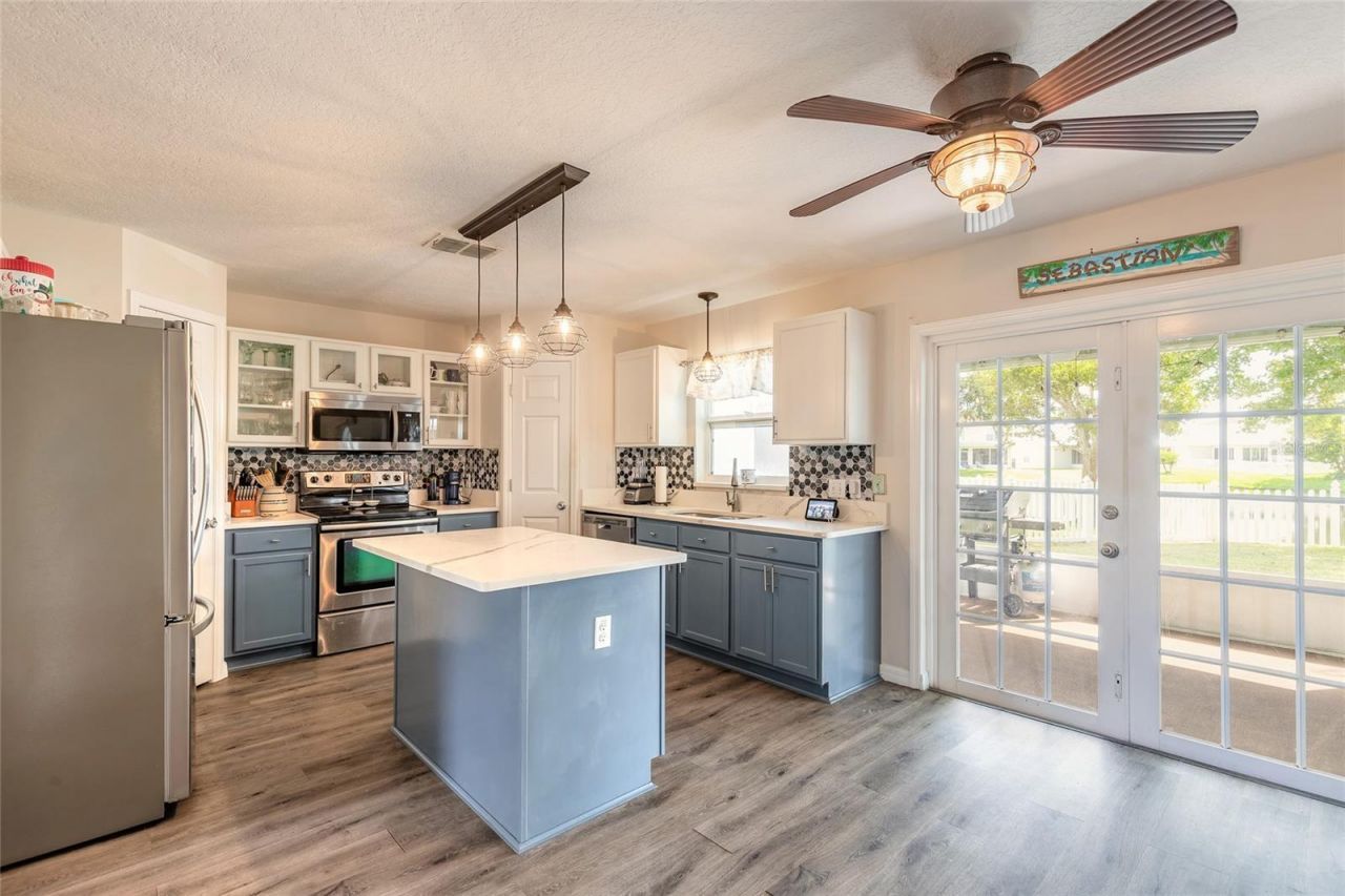 216 Stony Point Drive, Sebastian, FL 32958 Photo