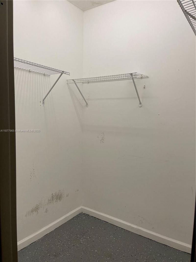 251 W Palm Cir W, Unit 206, Pembroke Pines, FL 33025 Photo