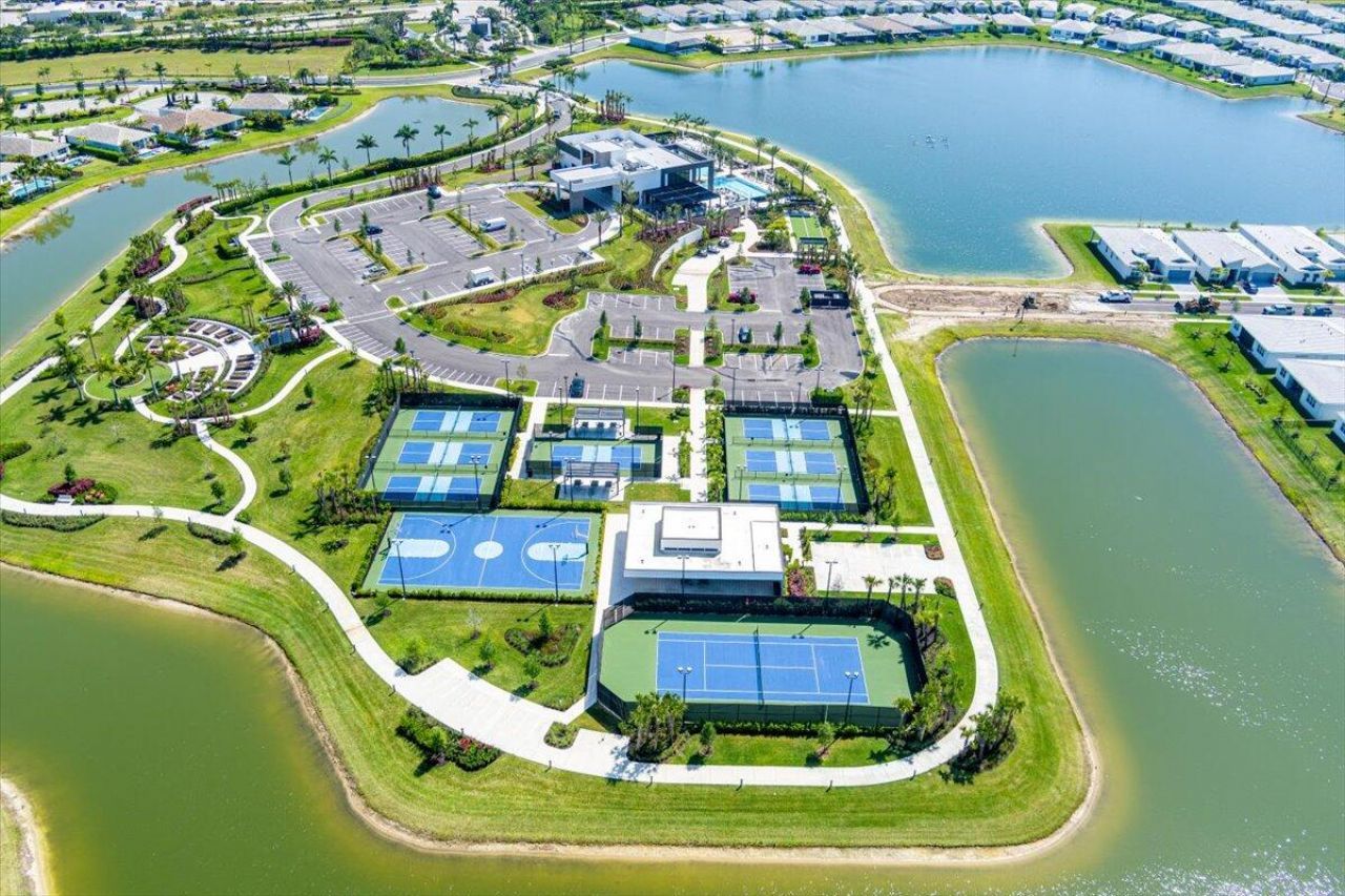 11543 SW Viridian Boulevard, Port Saint Lucie, FL 34987 Photo