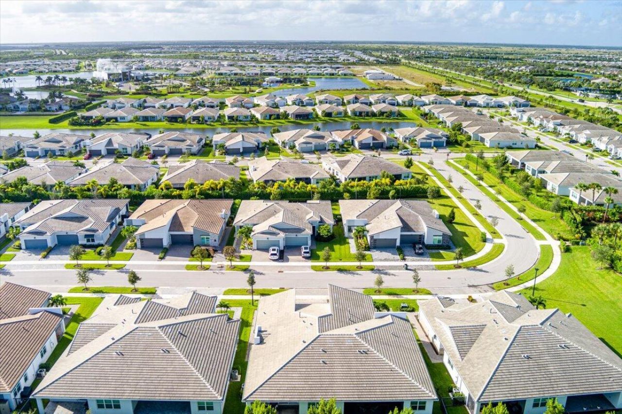 11543 SW Viridian Boulevard, Port Saint Lucie, FL 34987 Photo