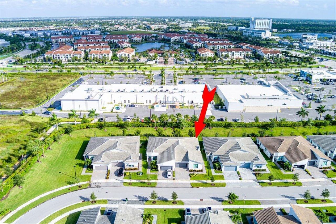 11543 SW Viridian Boulevard, Port Saint Lucie, FL 34987 Photo