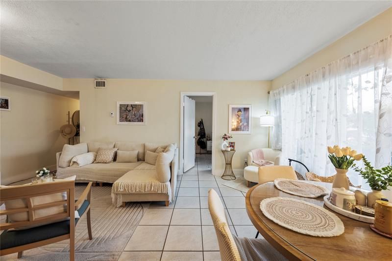 10710 Royal Palm Boulevard, Unit 2-2, Coral Springs, FL 33065 Photo