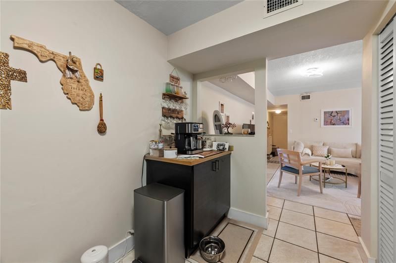 10710 Royal Palm Boulevard, Unit 2-2, Coral Springs, FL 33065 Photo