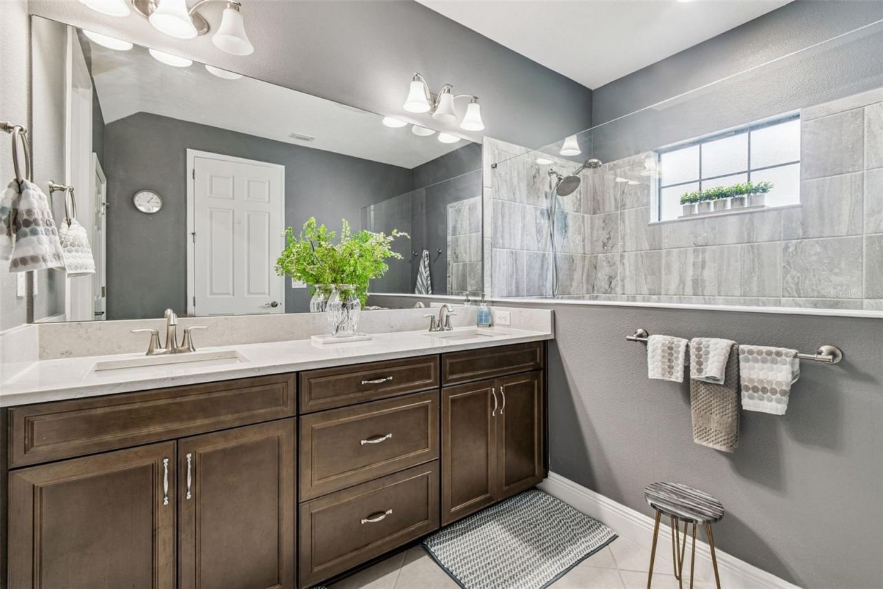 12948 Twin Bridges Drive, Riverview, FL 33579 Photo