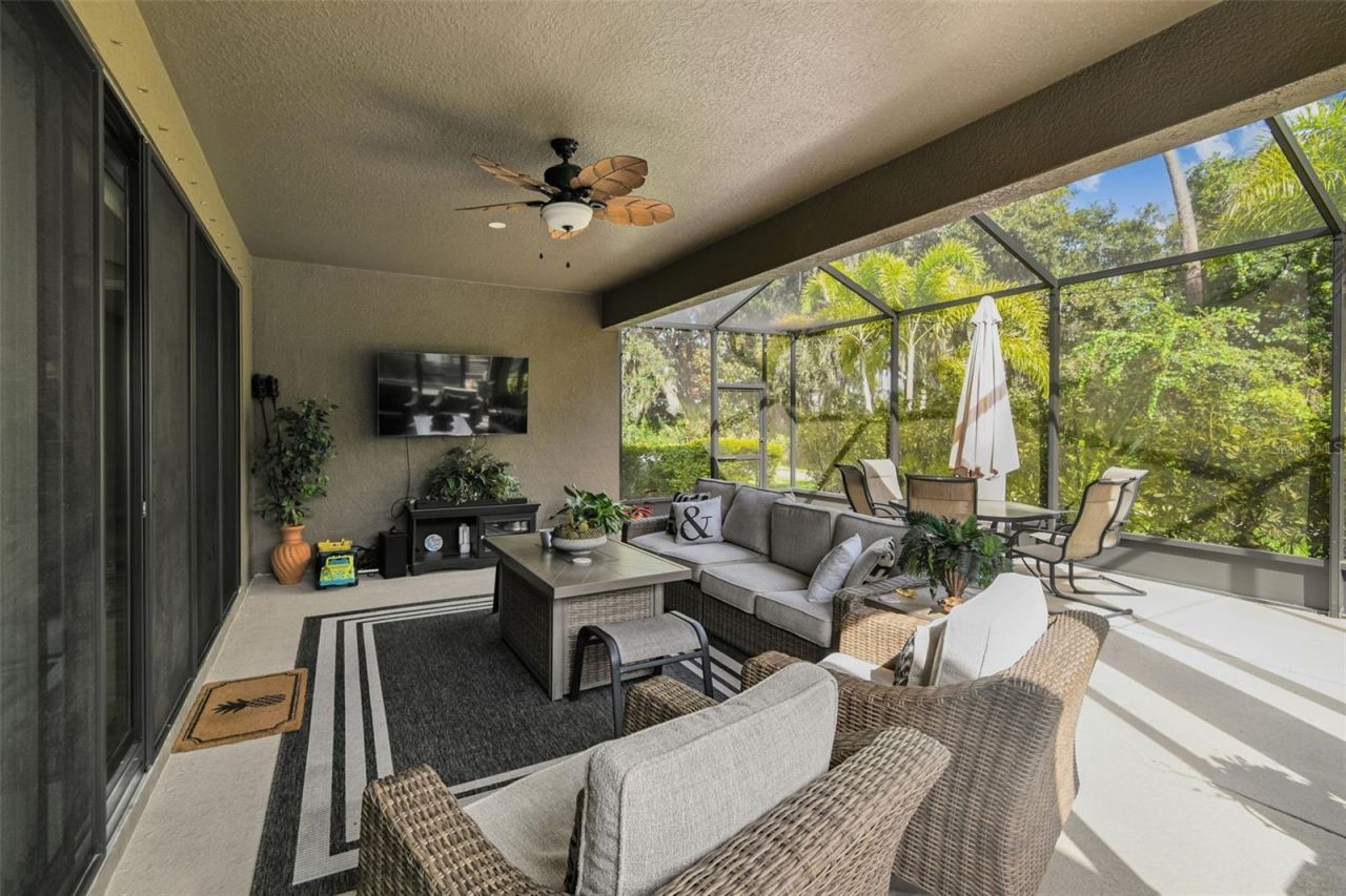 12948 Twin Bridges Drive, Riverview, FL 33579 Photo