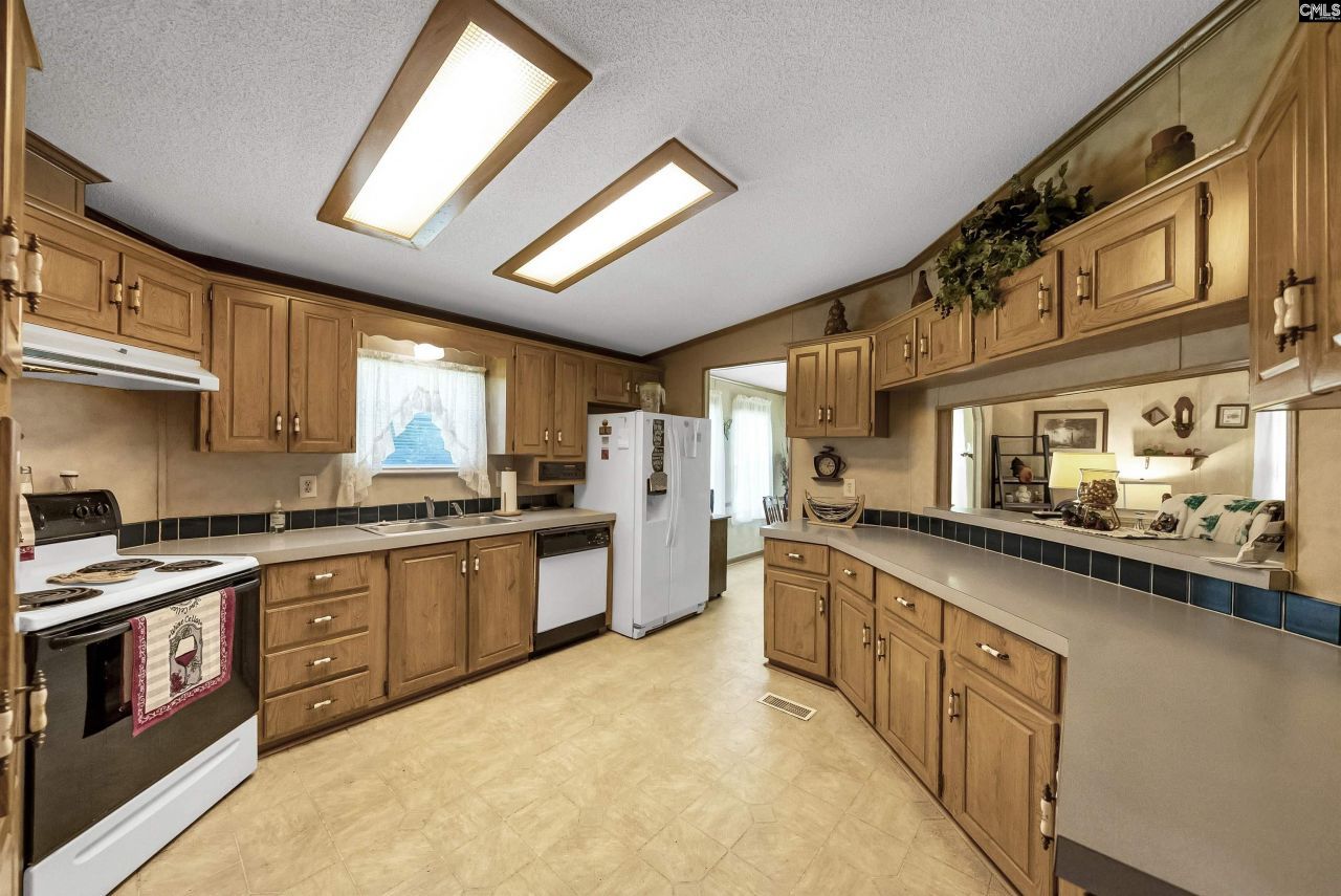 2863 Hood Road Photo 14