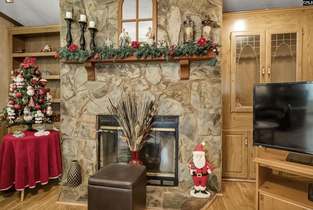 2863 Hood Road Photo 17