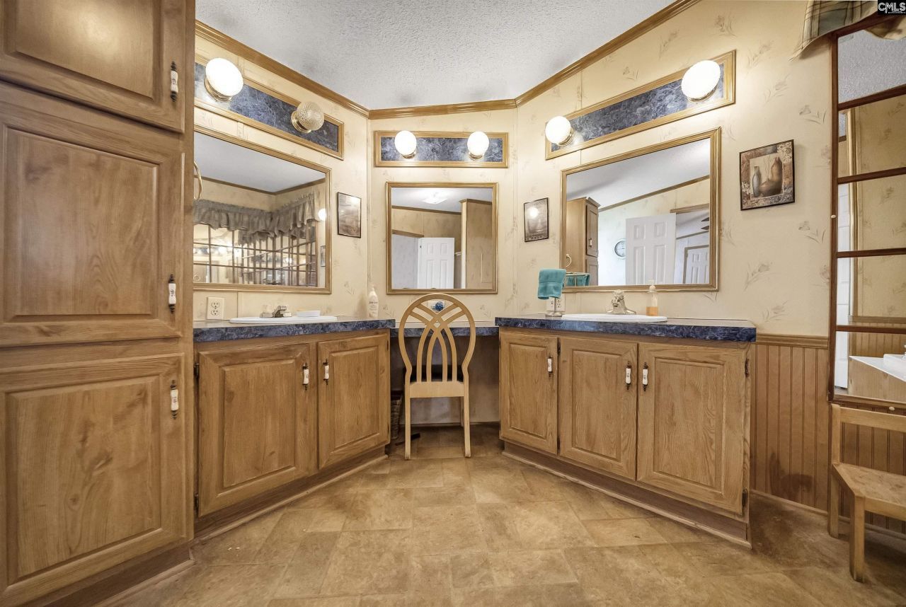 2863 Hood Road Photo 23