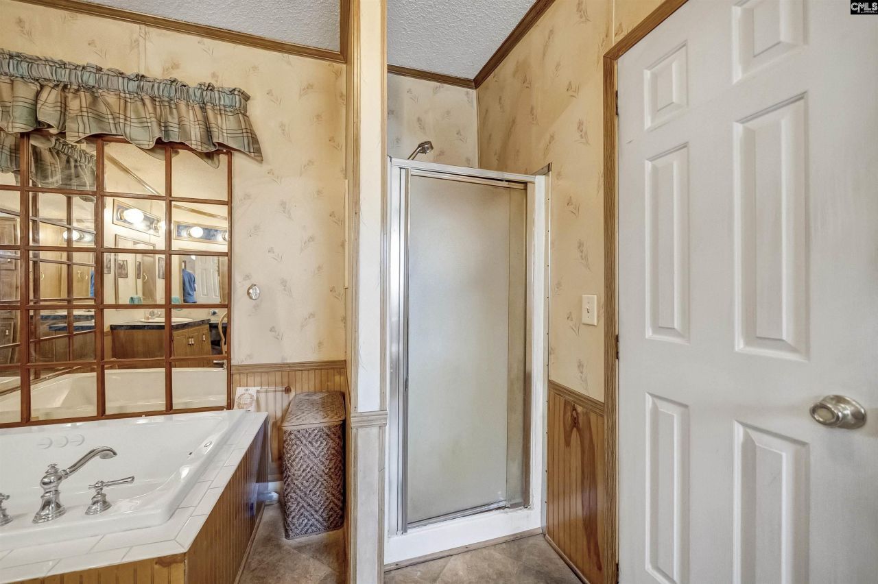 2863 Hood Road Photo 25