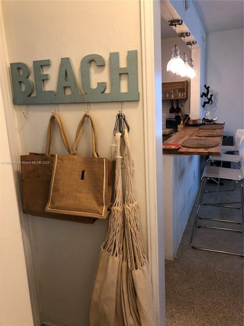 1160 SW 22nd Terrace, Unit 2, Miami, FL 33129 Photo