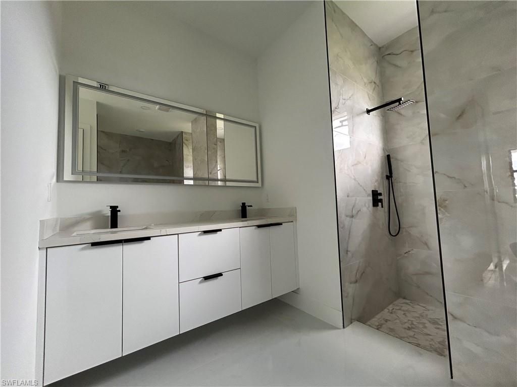 2610 NE 1st Pl, Cape Coral, FL 33909 Photo