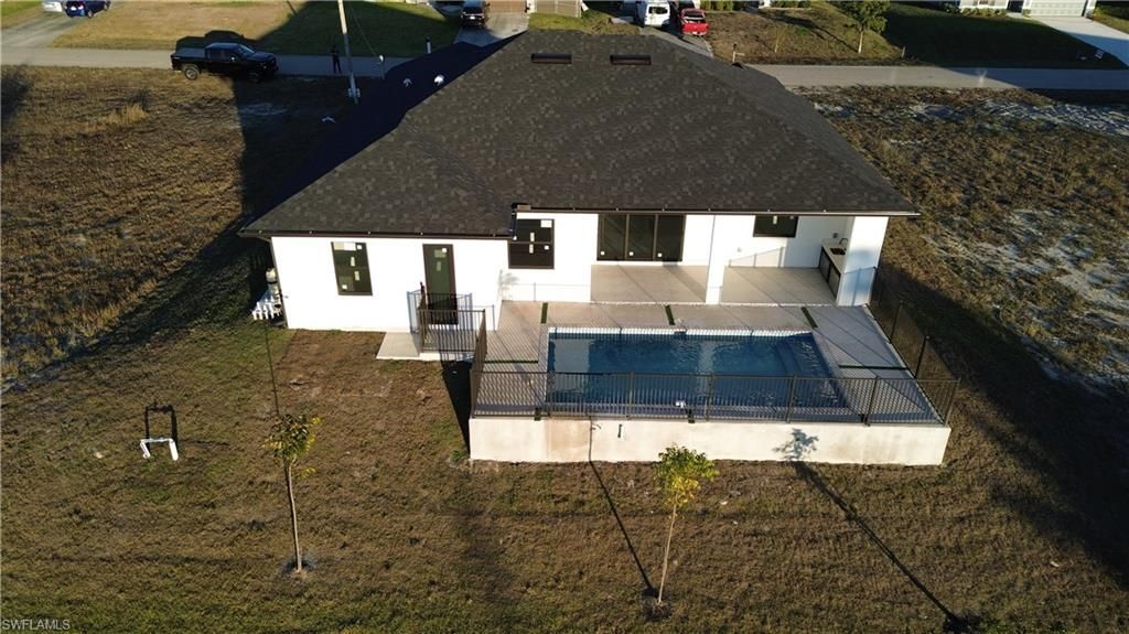 2610 NE 1st Pl, Cape Coral, FL 33909 Photo