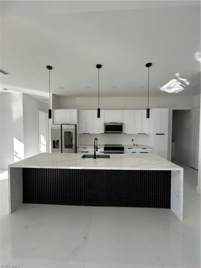 2610 NE 1st Pl, Cape Coral, FL 33909 Photo