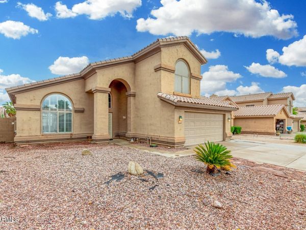 4616 E SUMMERHAVEN Drive, Phoenix, AZ 85044