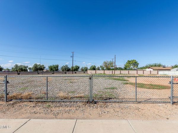 15826 N DESERT SAGE Street, Unit 30, Surprise, AZ 85378