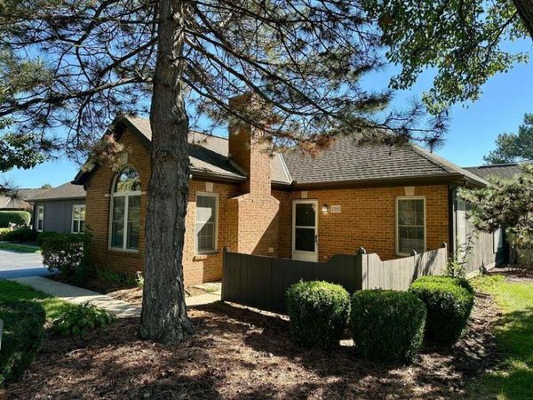 2585 Trottersway Drive, Columbus, OH 43235