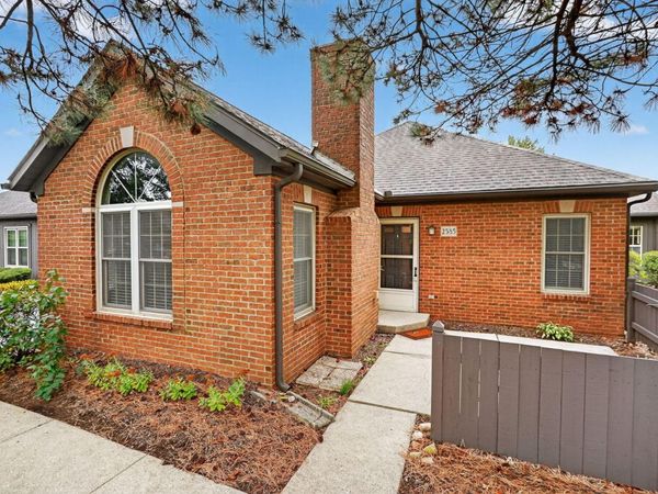2585 Trottersway Drive, Columbus, OH 43235