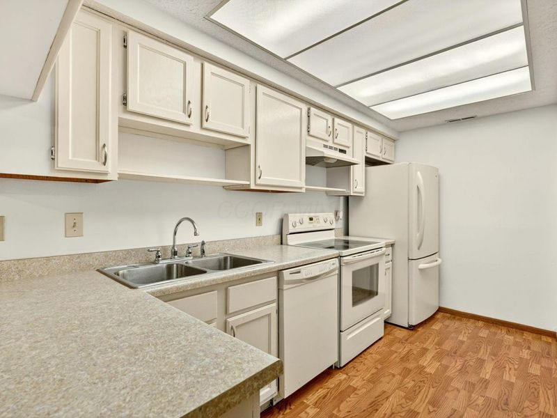 2585 Trottersway Drive, Columbus, OH 43235 Photo 14