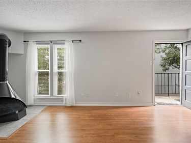 4020 Holland Avenue, Unit 202, Dallas, TX 75219