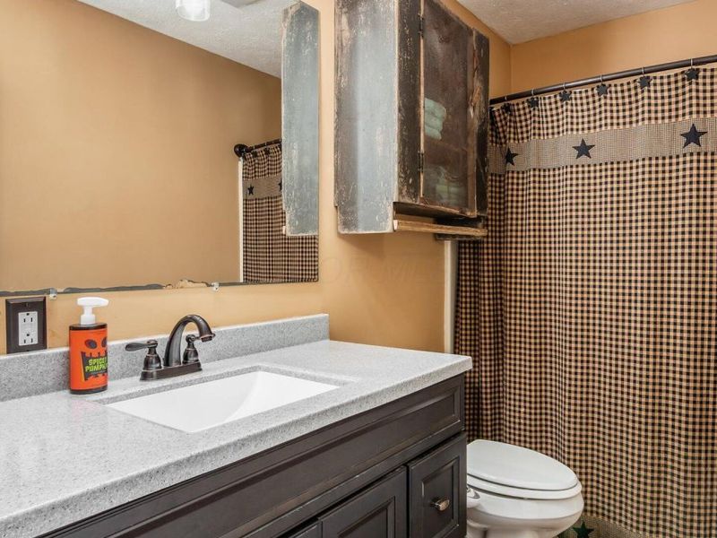 209 Fancy Street, Somerset, OH 43783 Photo 18