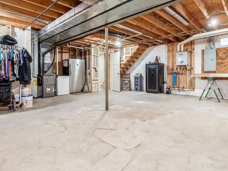 209 Fancy Street, Somerset, OH 43783 Photo 25