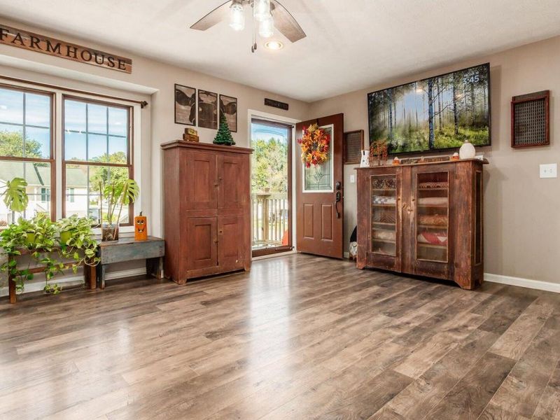 209 Fancy Street, Somerset, OH 43783 Photo 6