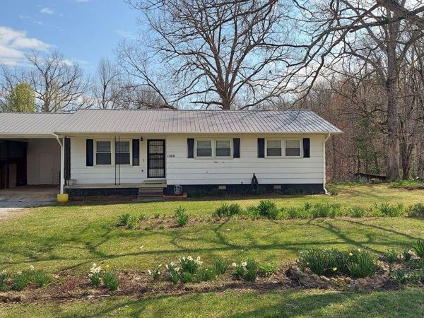 1100 north york hwy, Jamestown, TN 38556