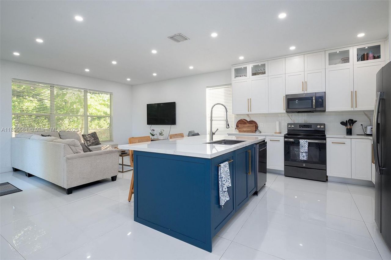 16101 SW 27th St, Miramar, FL 33027 Photo