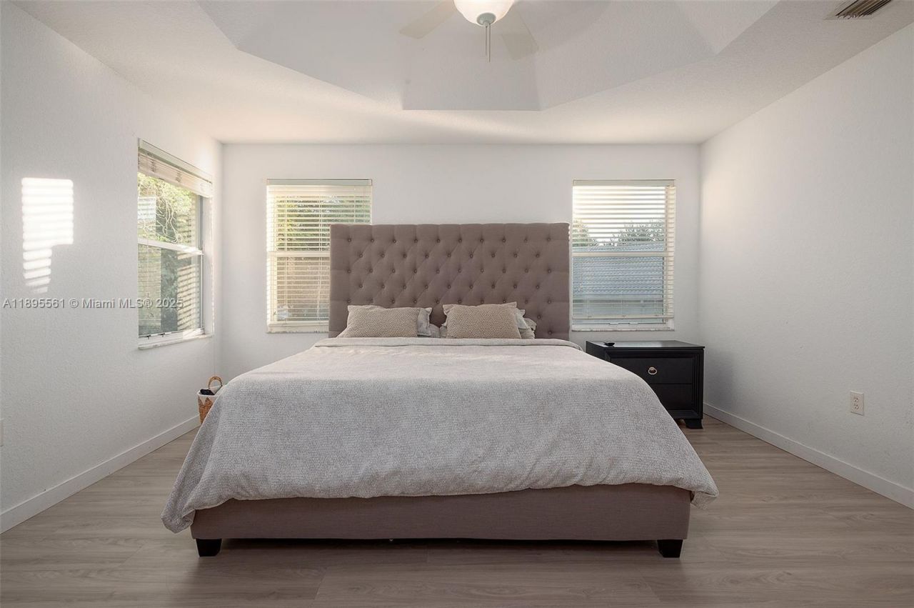 16101 SW 27th St, Miramar, FL 33027 Photo