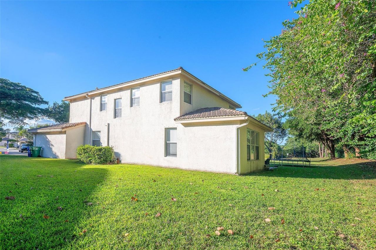 16101 SW 27th St, Miramar, FL 33027 Photo