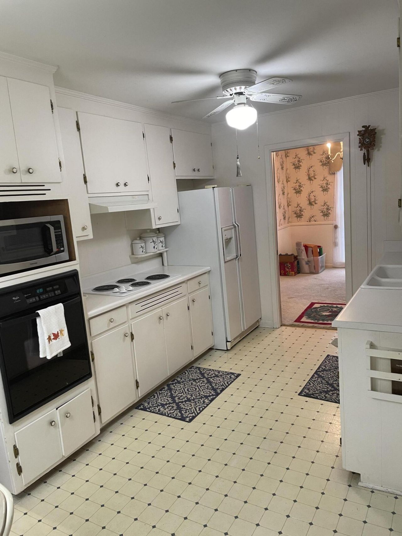 2753 Hillcrest Avenue Photo 12