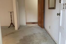 2753 Hillcrest Avenue photo 4