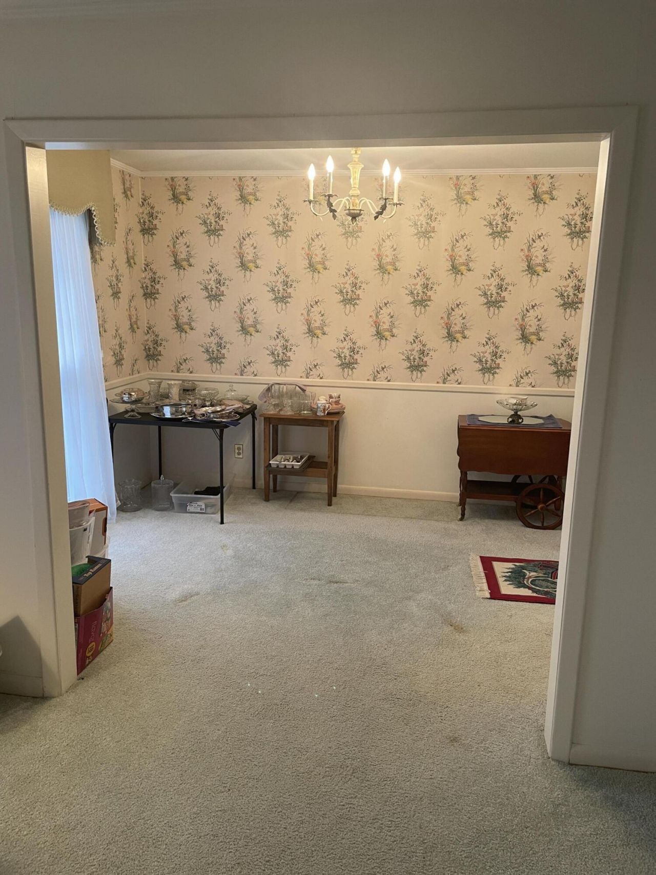 2753 Hillcrest Avenue Photo 8