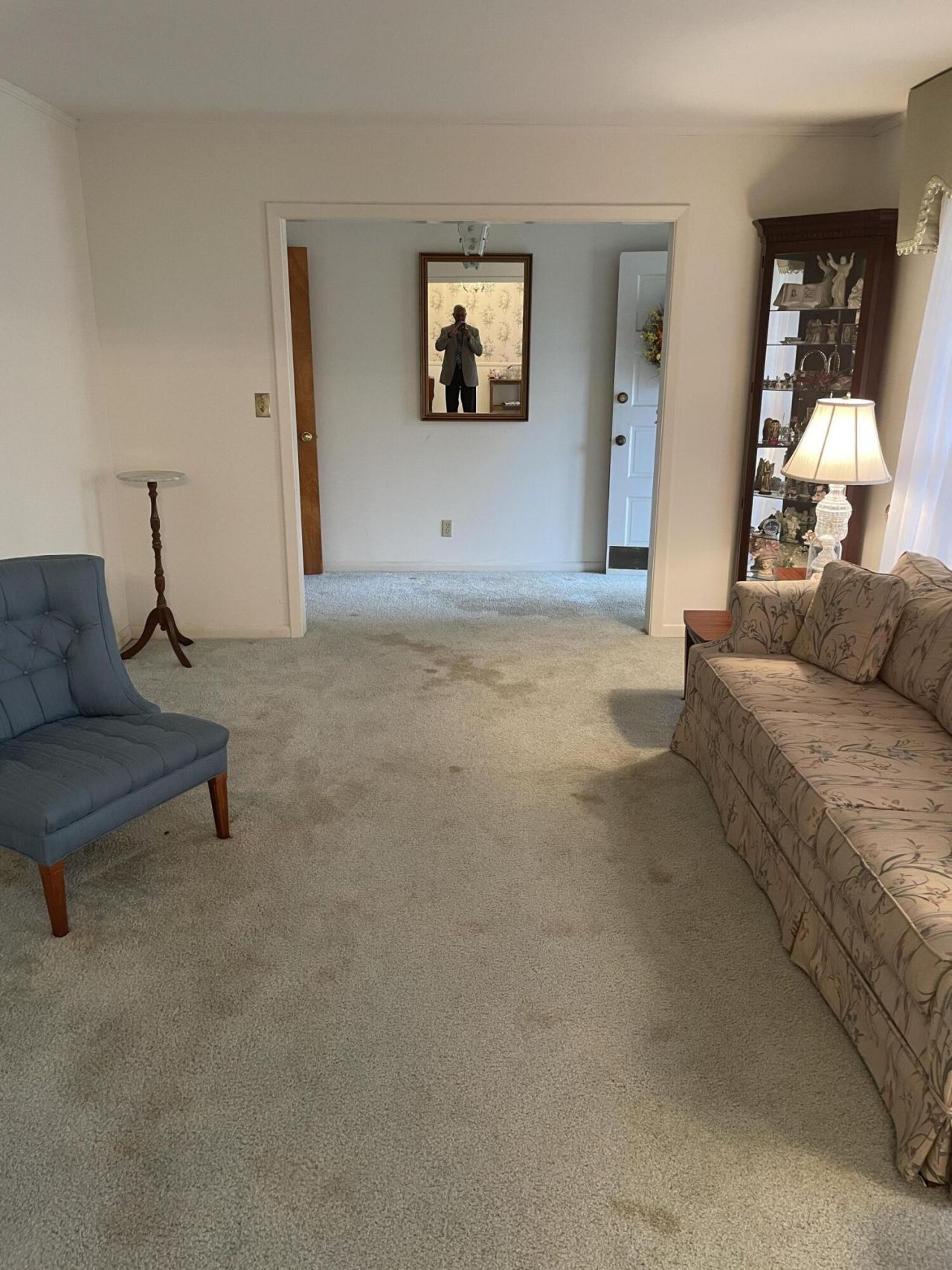 2753 Hillcrest Avenue Photo 9