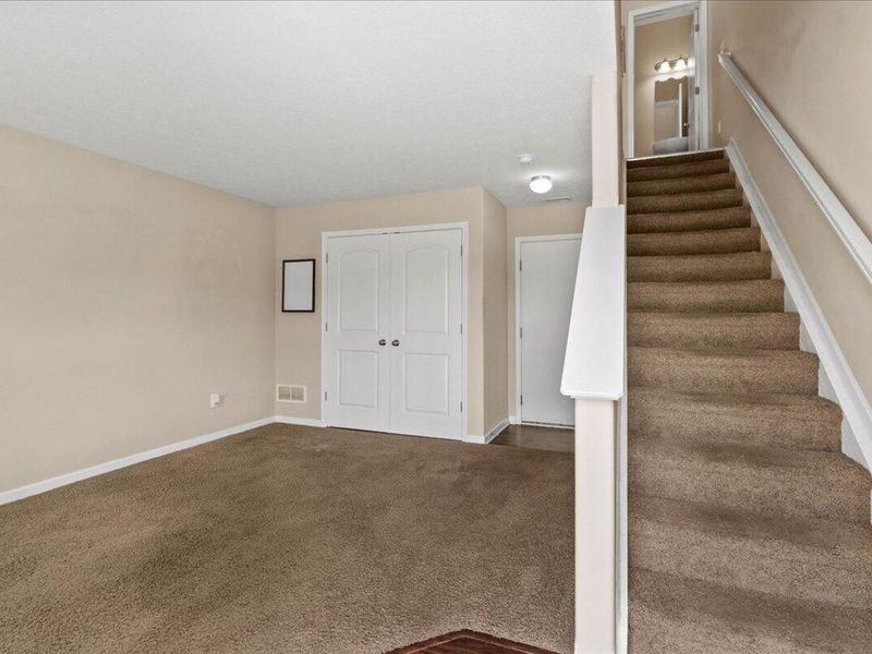 5726 Hayden Run Boulevard, Dublin, OH 43016 Photo 4