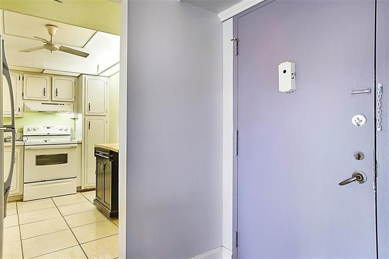 1400 Saint Charles Place, Unit 616, Pembroke Pines, FL 33026 Photo