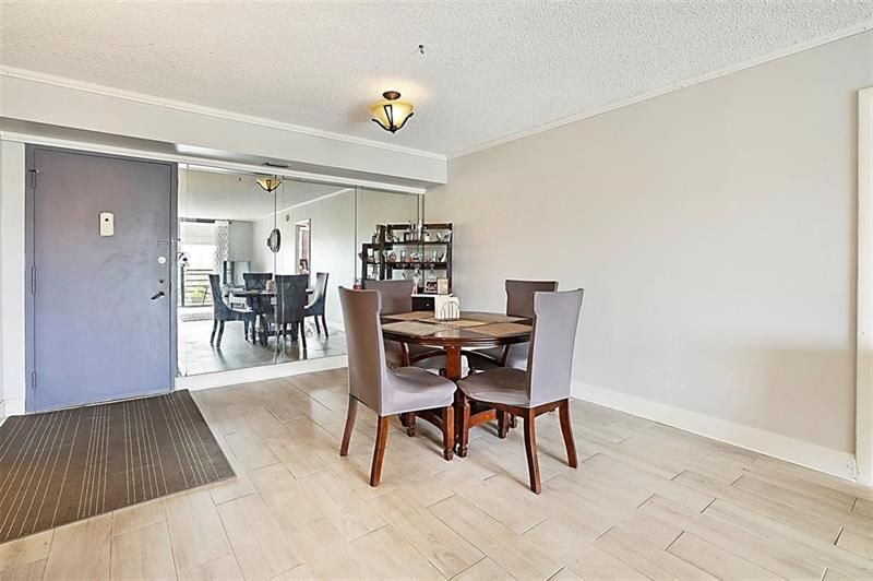 1400 Saint Charles Place, Unit 616, Pembroke Pines, FL 33026 Photo