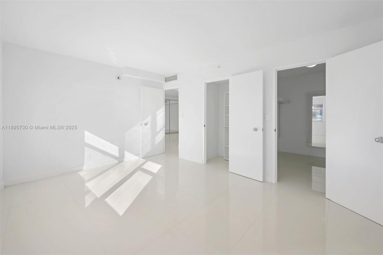 9195 Collins Ave, Unit 812, Surfside, FL 33154 Photo