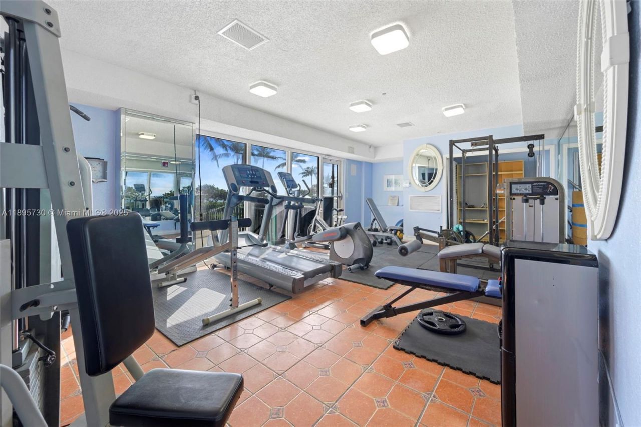 9195 Collins Ave, Unit 812, Surfside, FL 33154 Photo