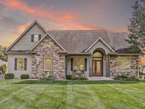 51542 Copperfield Ridge, Granger, IN 46530