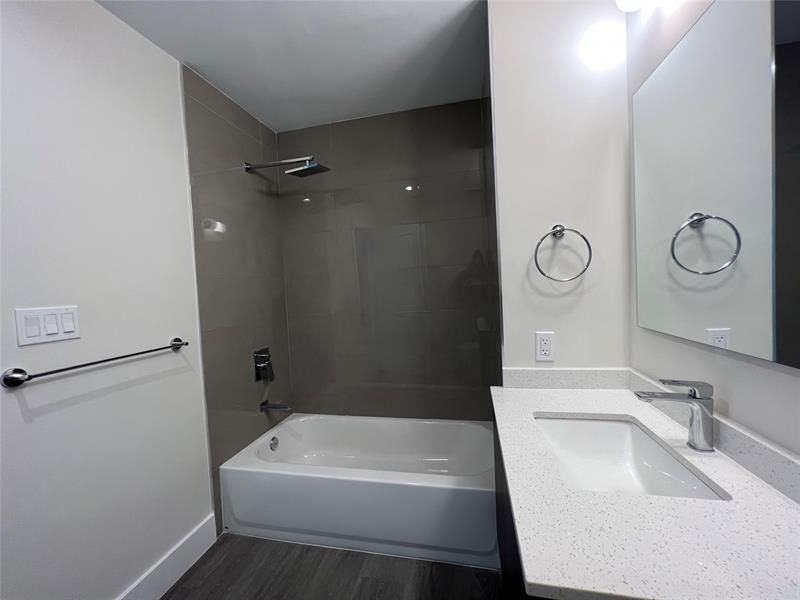 1938 Jackson St, Unit 305, Hollywood, FL 33020 Photo