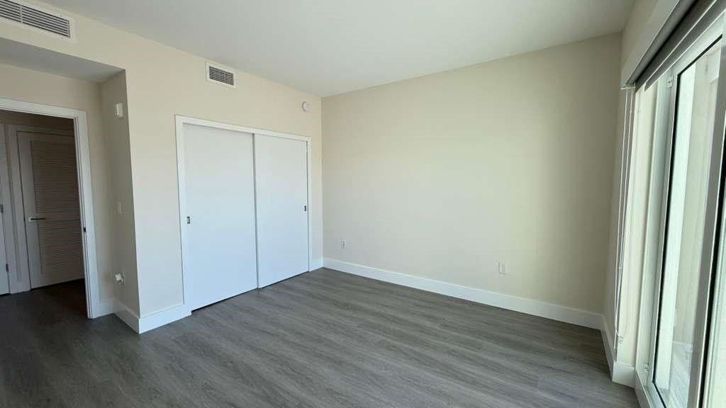 1938 Jackson Street, Unit 305, Hollywood, FL 33020 Photo