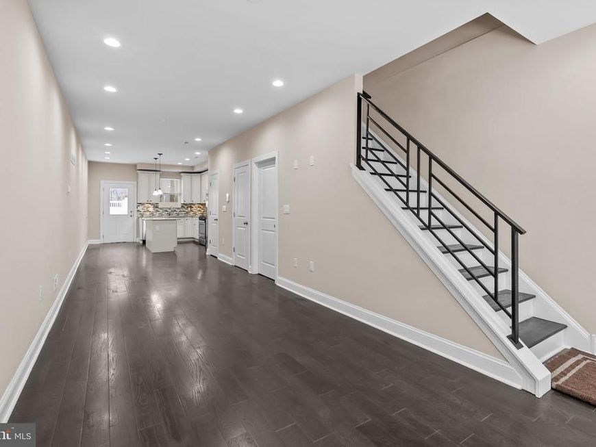 2113 Reed St, Philadelphia, PA 19146 Main Photo