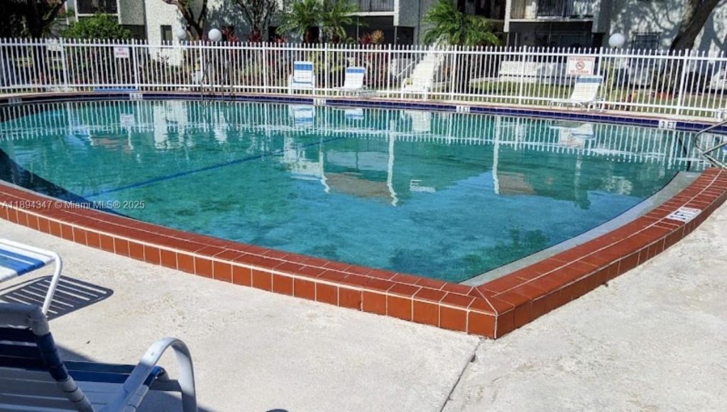 8701 SW 141st St, Unit L5, Palmetto Bay, FL 33176 Photo